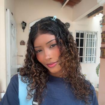 Babysitter in Panama City: Adriana