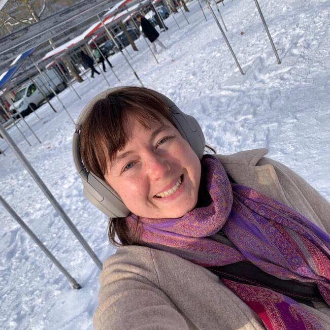 Babysitter in Paris: Anna