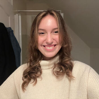 Babysitter in Reims: Clémence