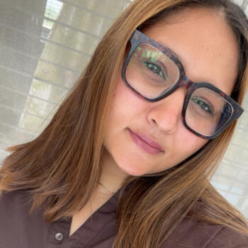 Babysitter Berlin: Miral