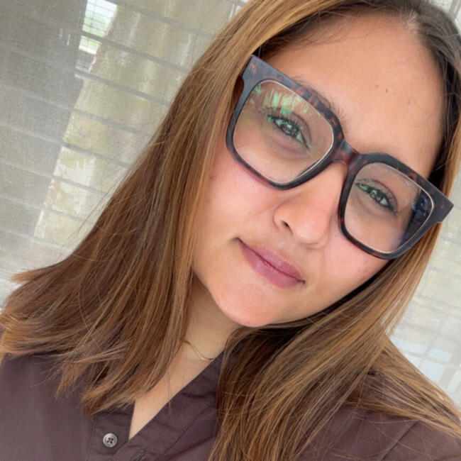 Babysitter in Berlin: Miral