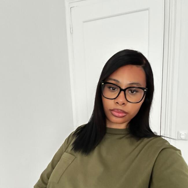Babysitter in Le Mesnil-Esnard: Jeanice