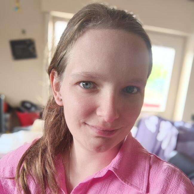 Babysitter in Ardooie: Irina