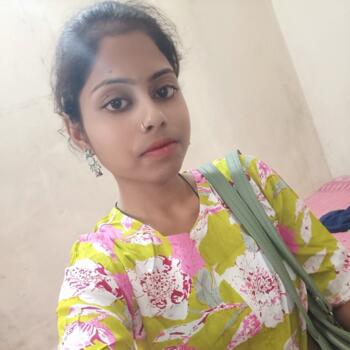 गुरुग्राम में बेबीसिटर: Kajal