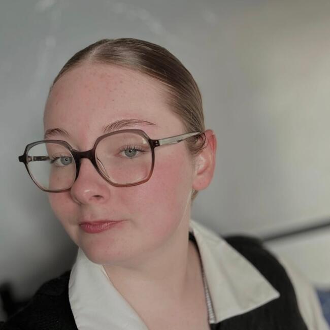 Babysitter in Cherbourg: Camille