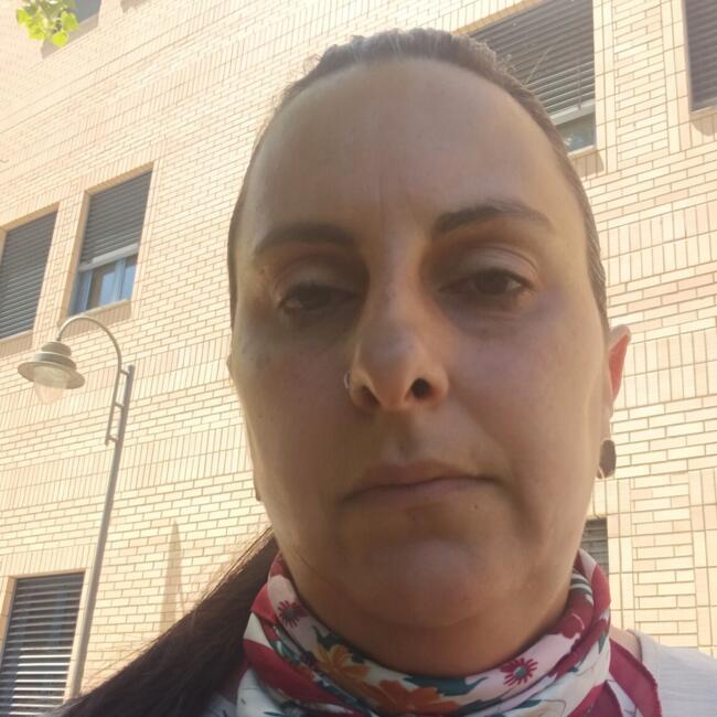 Babysitter em Monte Redondo: Joana