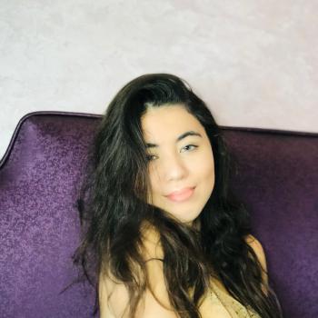 Baby-sitter Béziers: Houda