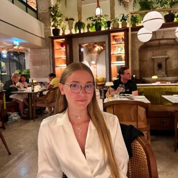 Baby-sitter in Antony: Manon