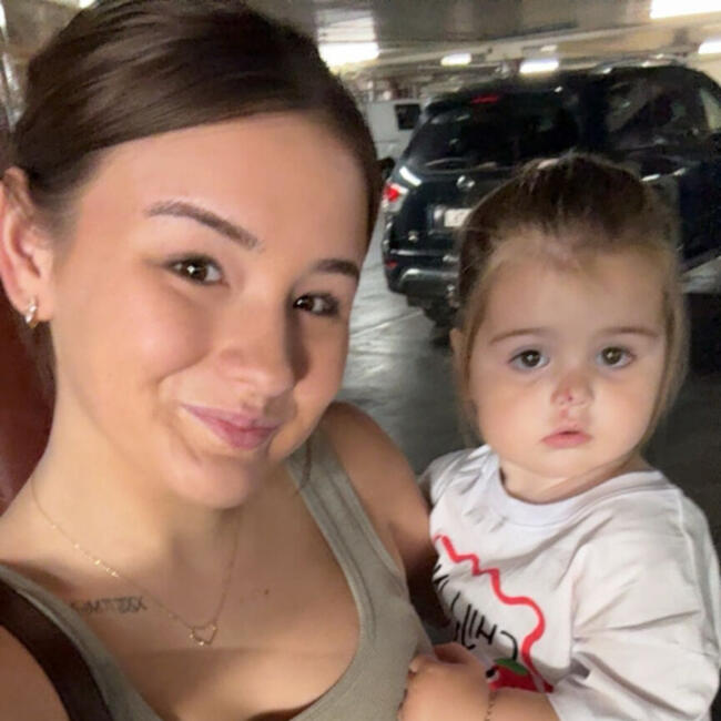 Babysitter in Tamworth: Indiana