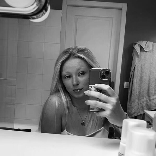 Babysitter in Feuquières-en-Vimeu: Anouk