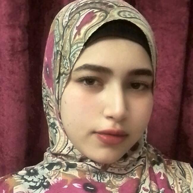 جليسة أطفال في طنطا: Yomna