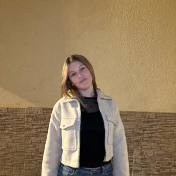 Babysitter in Almassora: Elena