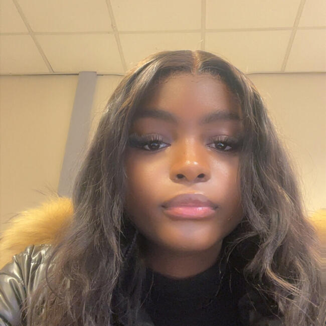 Babysitter in Dartford: Fayo