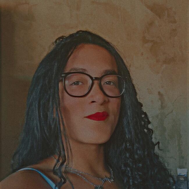 Babysitter in Duque de Caxias: Vivian