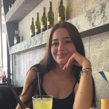 Dadilja u Črnkovci: Lara