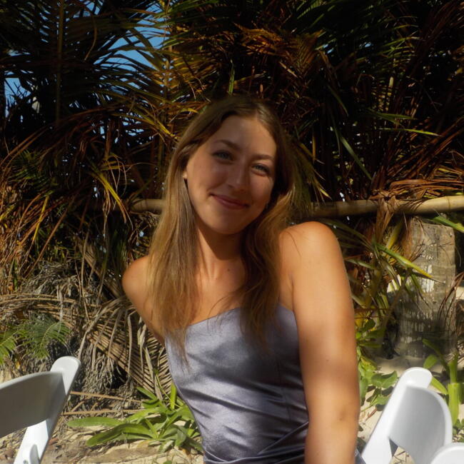 Baby-sitter in Hamilton: Keira