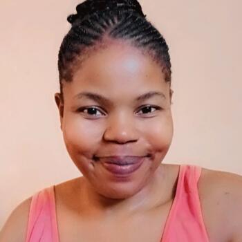 Babysitter Roodepoort: Yolisa Fikiswa