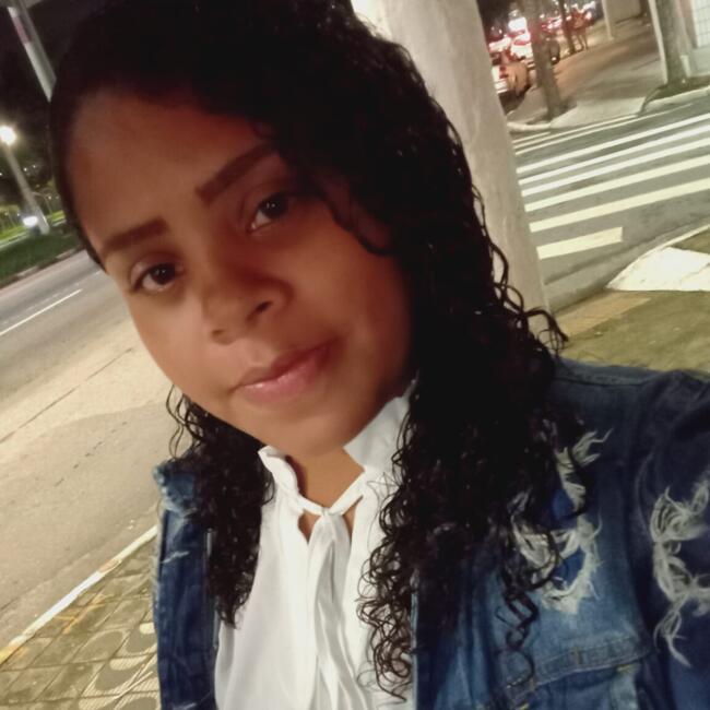 Babysitter in Santos: Deize