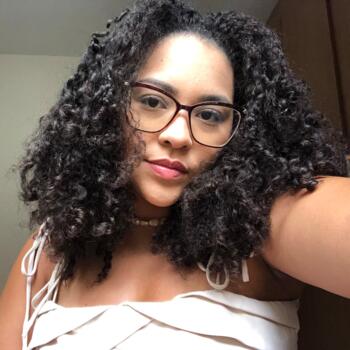 Babysitter in Niterói: Suelen