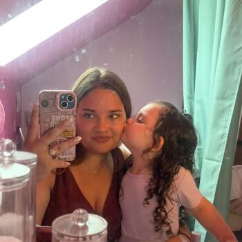 Babysitter in Mont-Saint-Aignan: Ellea