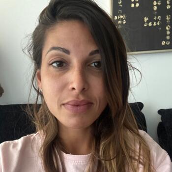 Δουλειά για babysitter στην περιοχή Ágios Athanásios: δουλειά φύλαξης παιδιών Maud