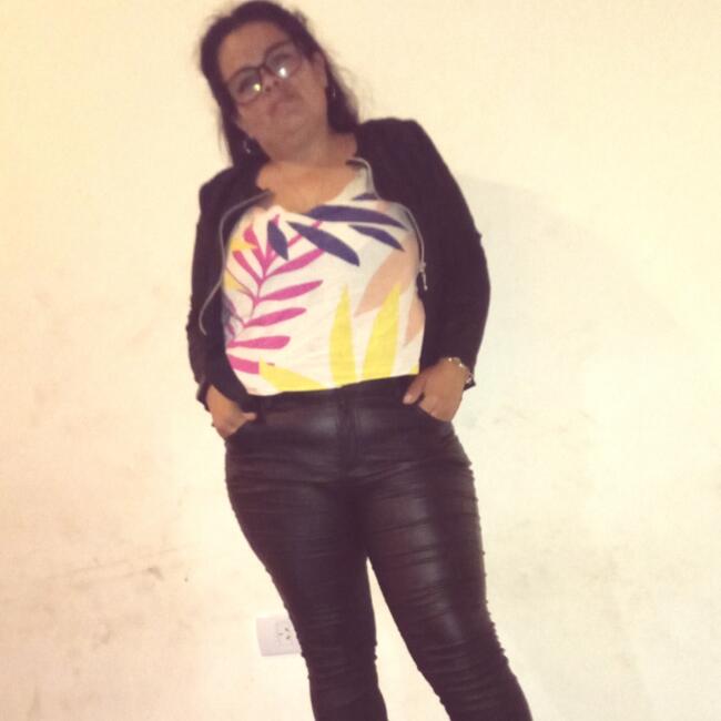 Babysitter in Pilar: Marina