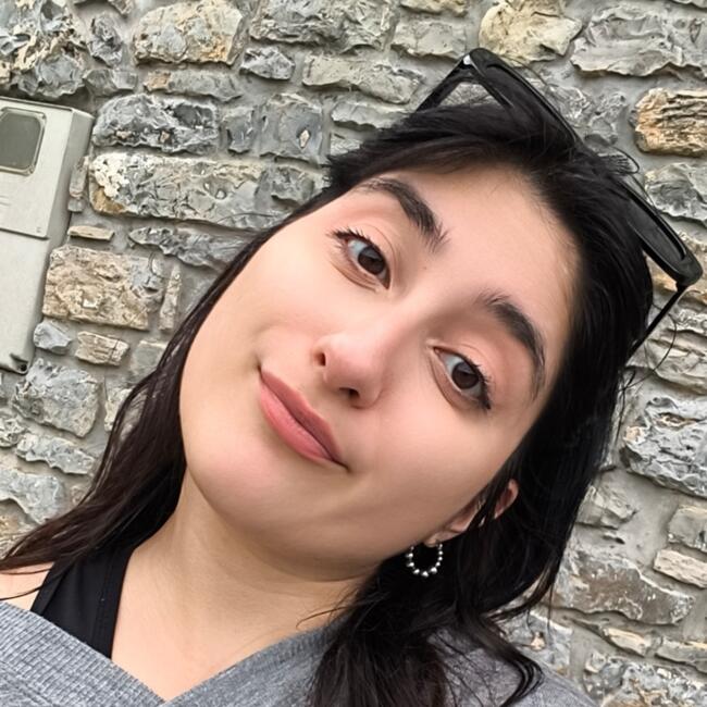 Babysitter in Villaviciosa: Lucia