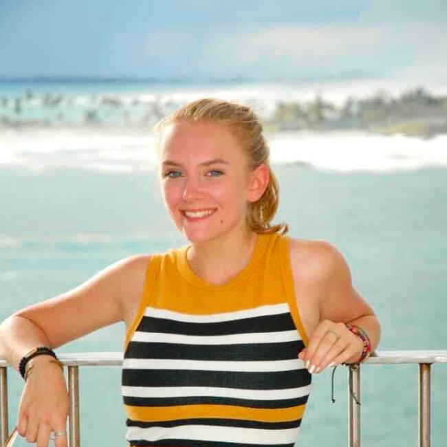 Babysitter in Imperia: Shea