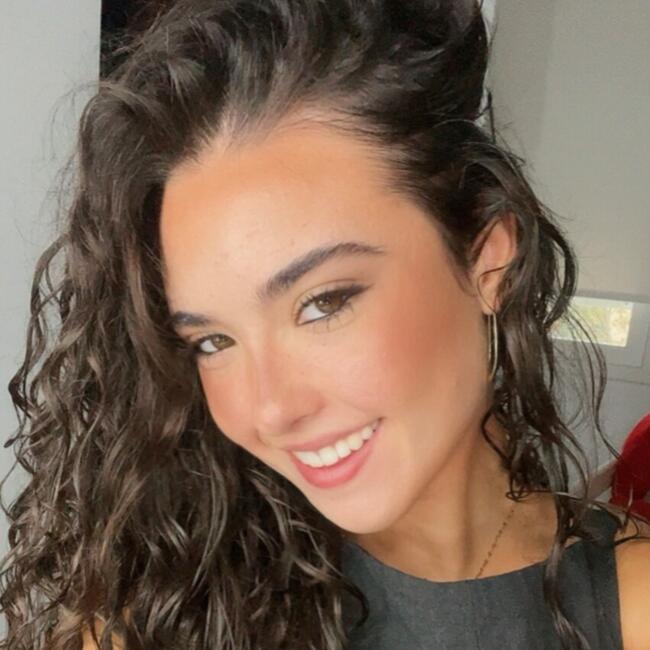 Babysitter in Palau-solità i Plegamans: Lucia