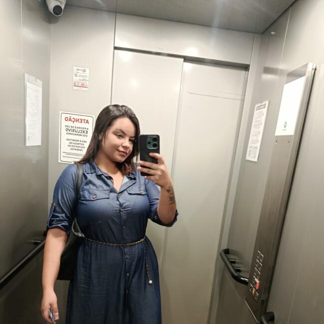 Babysitter in Blumenau: Camila Tamara