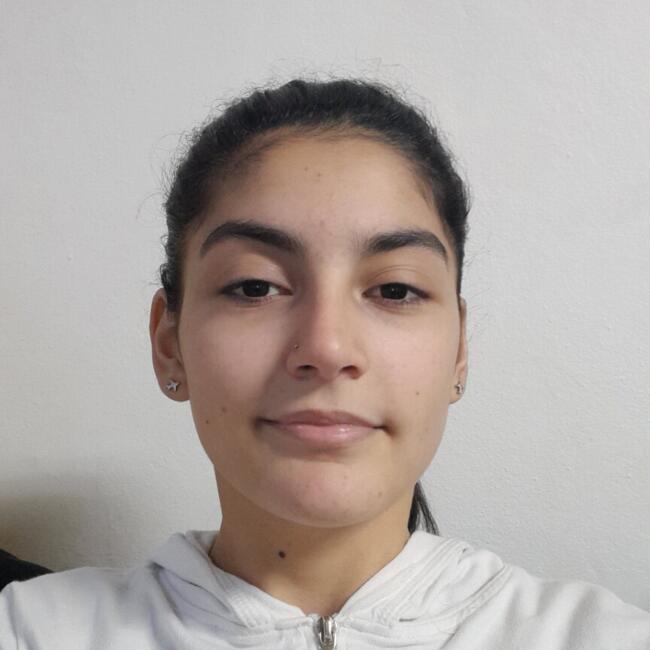 Babysitter in Avellaneda (Buenos Aires): Daphne