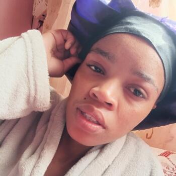 Babysitter in Lenasia: Elizabeth
