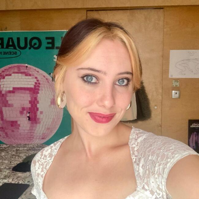 Babysitter in Grenoble: Agathe