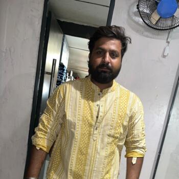 माता-पिता दिल्ली: Yash