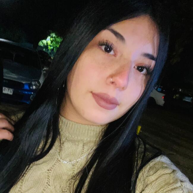 Babysitter in Puerto Varas: Alondra Montecinos