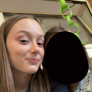 Babysitter in Roosdaal: Louise