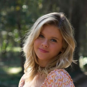 Babysitter in Paris: Olivia