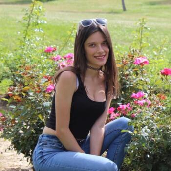 Babysitter in Madrid: Maria del Carmen Blanco Pérez