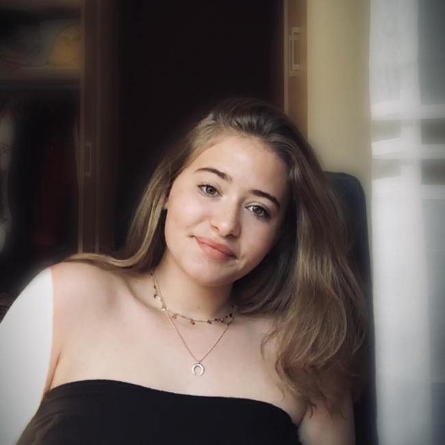 Niñera en Medernach: Julie