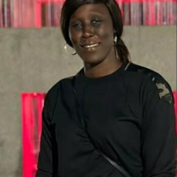 جليسة أطفال في القاهرة: Ndey anna