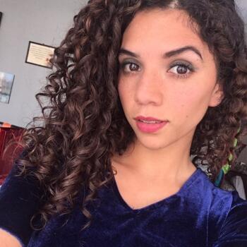 Babysitter in Mantes-la-Jolie: Laura