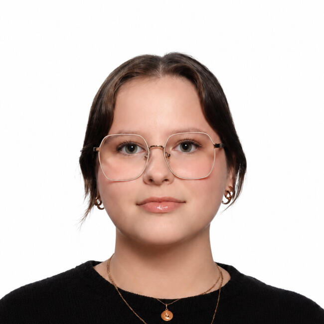 Babysitter in Pessac: Célia