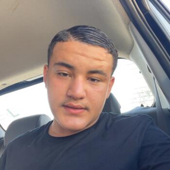 Babysitter Évreux: Zied