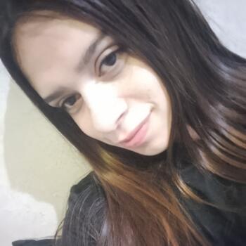 Babysitter in Rosario: Katherine