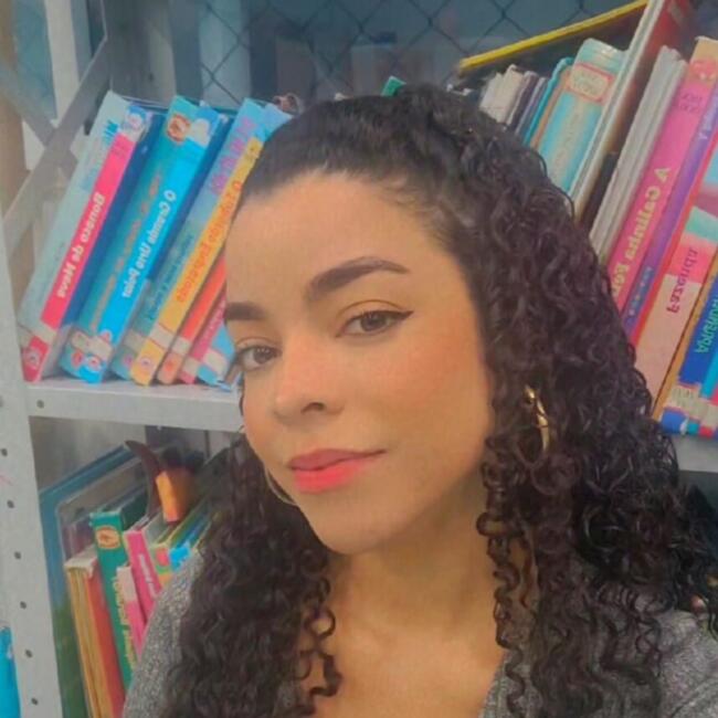 Babysitter in Salvador: Ingrid