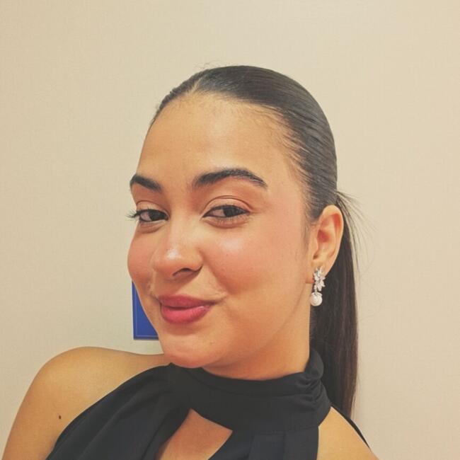 Babá em Gaspar: Cassandra