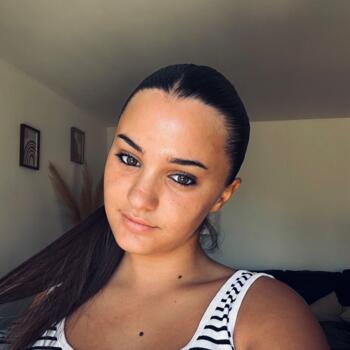 Babysitter in Nice: Elena