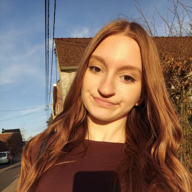 Babysitter in Écaussinnes-d'Enghien: Anhelina