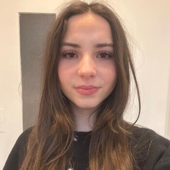 Babysitter in Lille: Inès