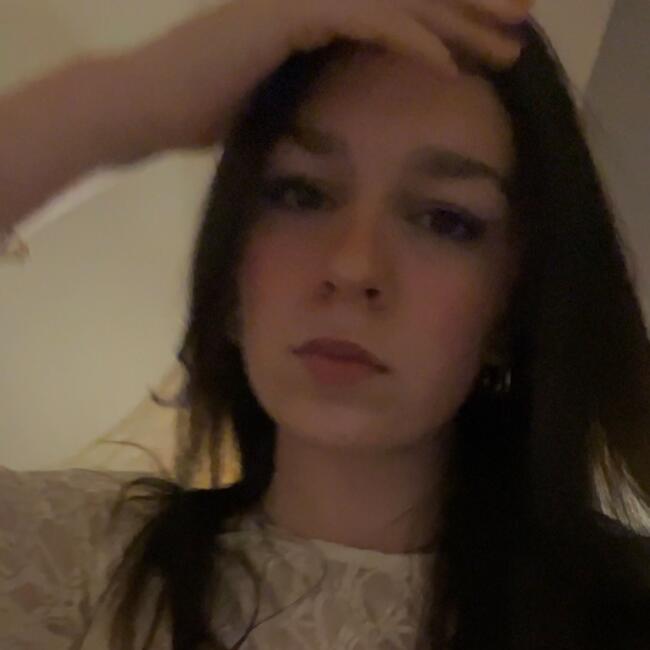 Babysitter in Tourcoing: Pauline